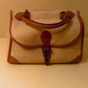 Dooney $ Burke classic white/cream purse